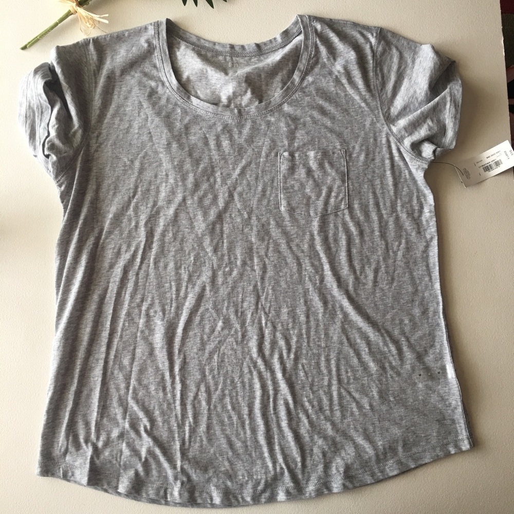 Women’s XL A.N.A. Gray A New Approach Tee with cuffed sleeves pocket NWT Soft